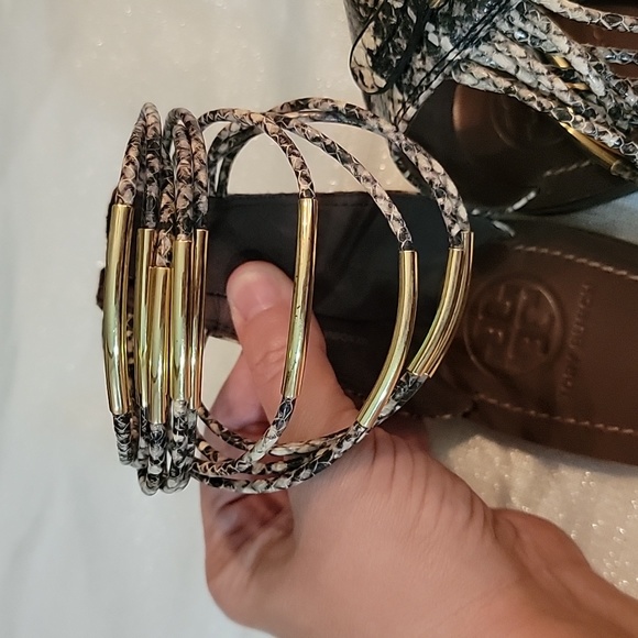 Tory Burch Mignon Rings Sandals Women's Size 10 But Fits Like A 9.5 - Picture 5 of 14